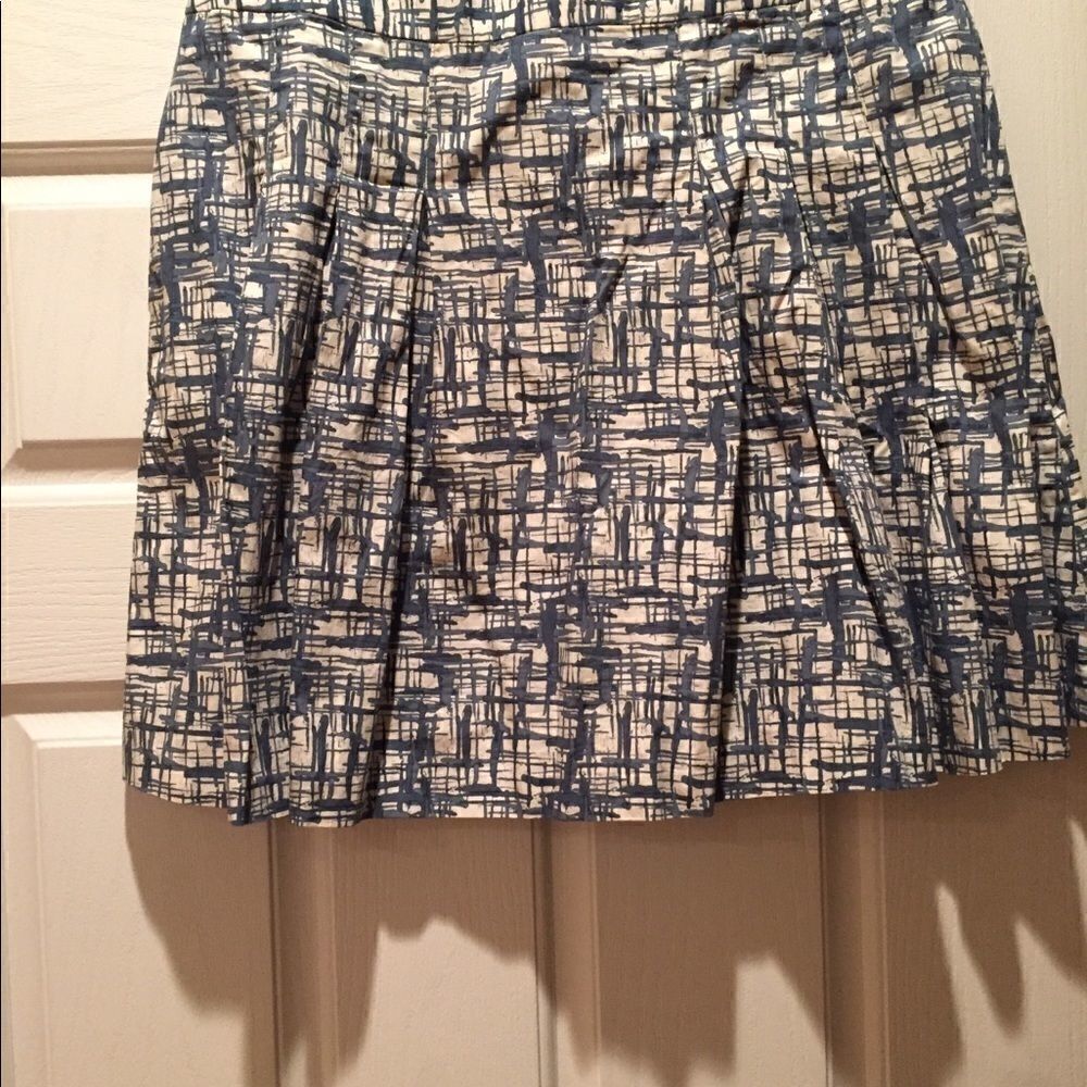 Old Navy Skirt - Picture 3 of 4